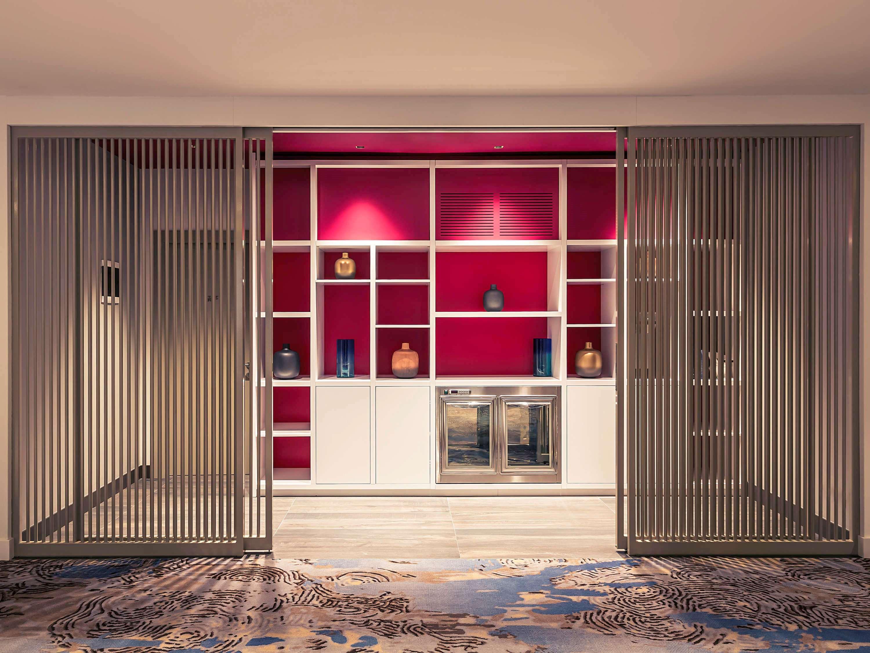 Mercure Almaty City Center エクステリア 写真