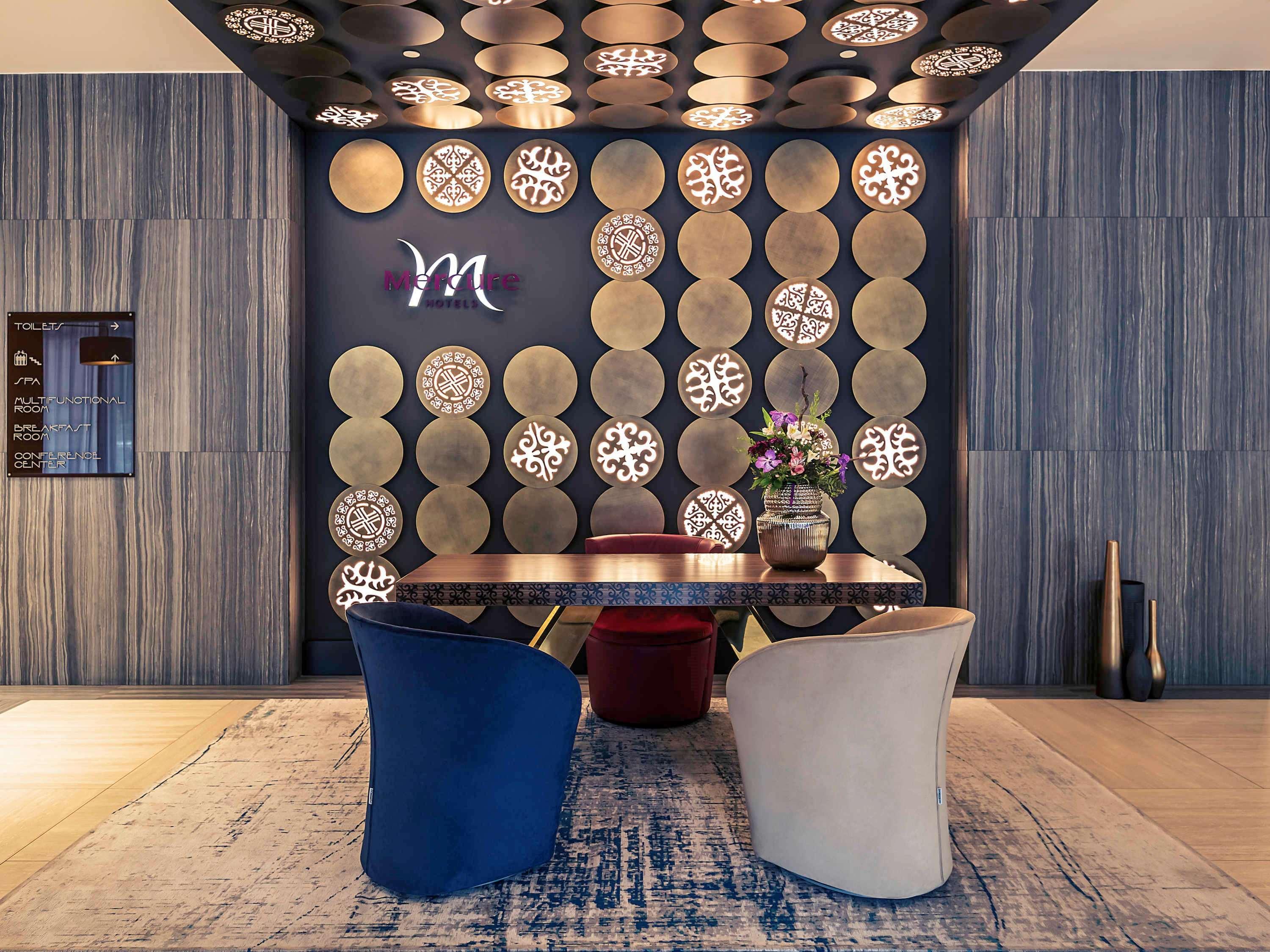 Mercure Almaty City Center エクステリア 写真