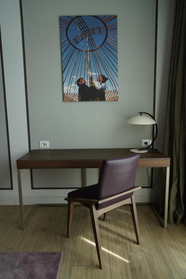 Mercure Almaty City Center エクステリア 写真